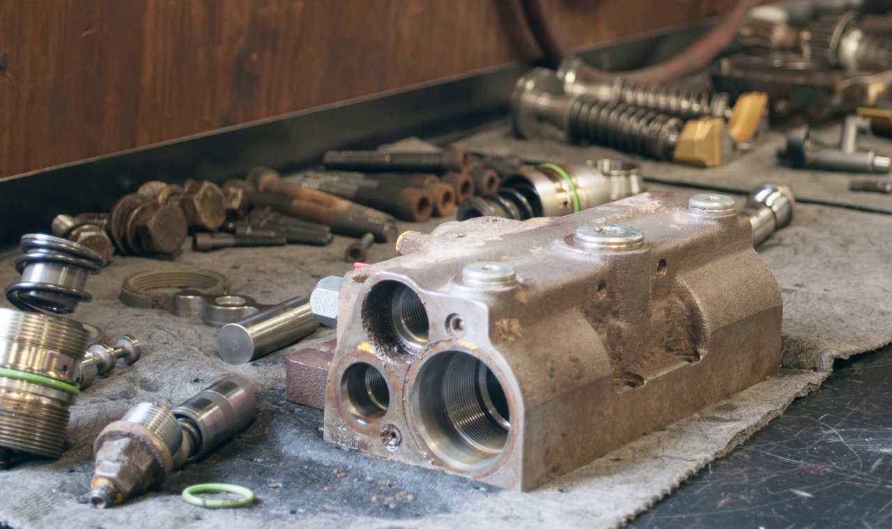 Hydraulic Pump, Motor, Valve Service & Repair #4